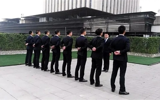 扬中揭秘：如何选择靠谱的收债公司？老司机给你支招